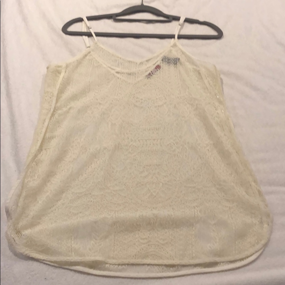 Bke lace tank in white.